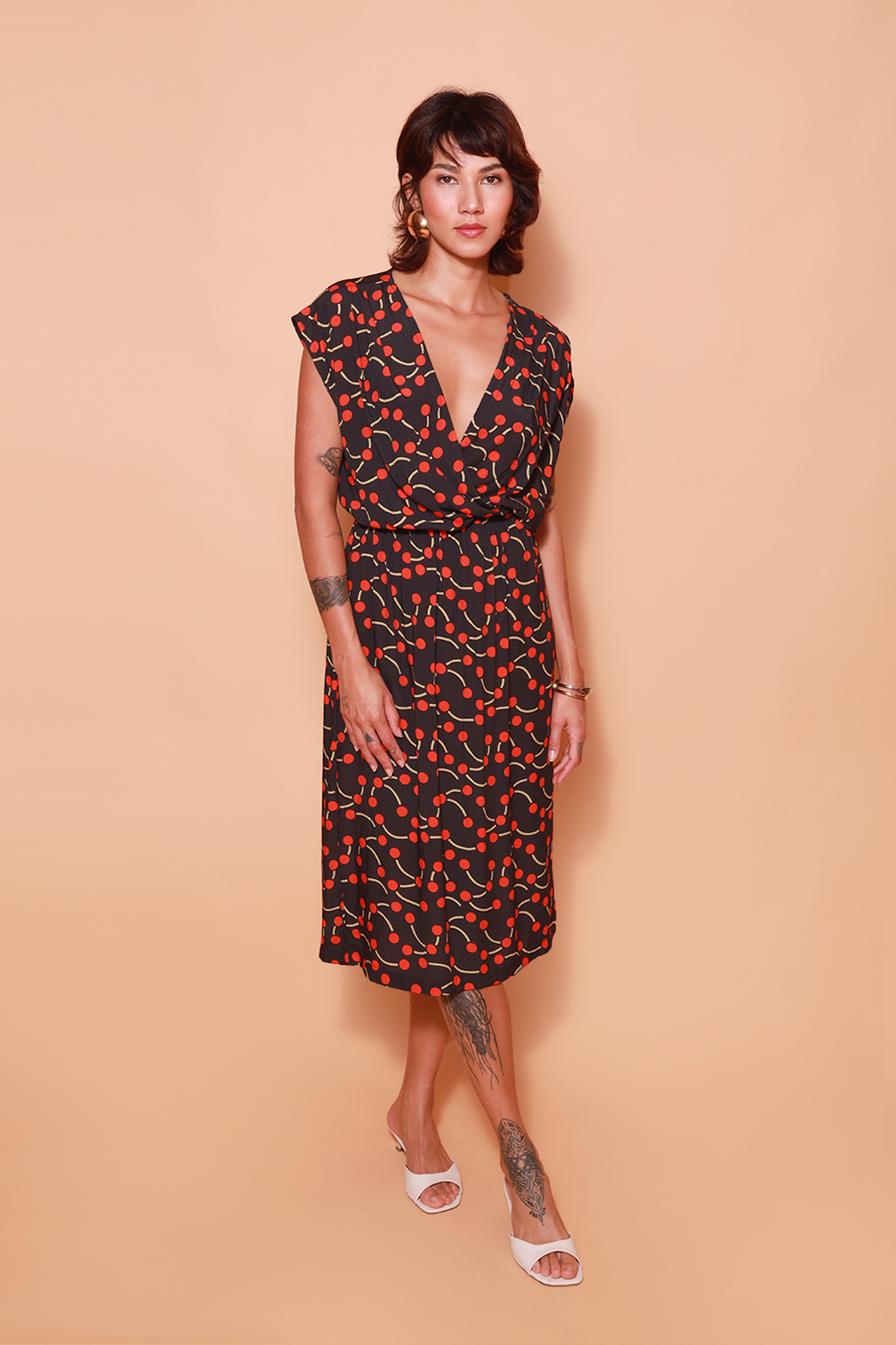 Vestido transpassado estampado Avestruz