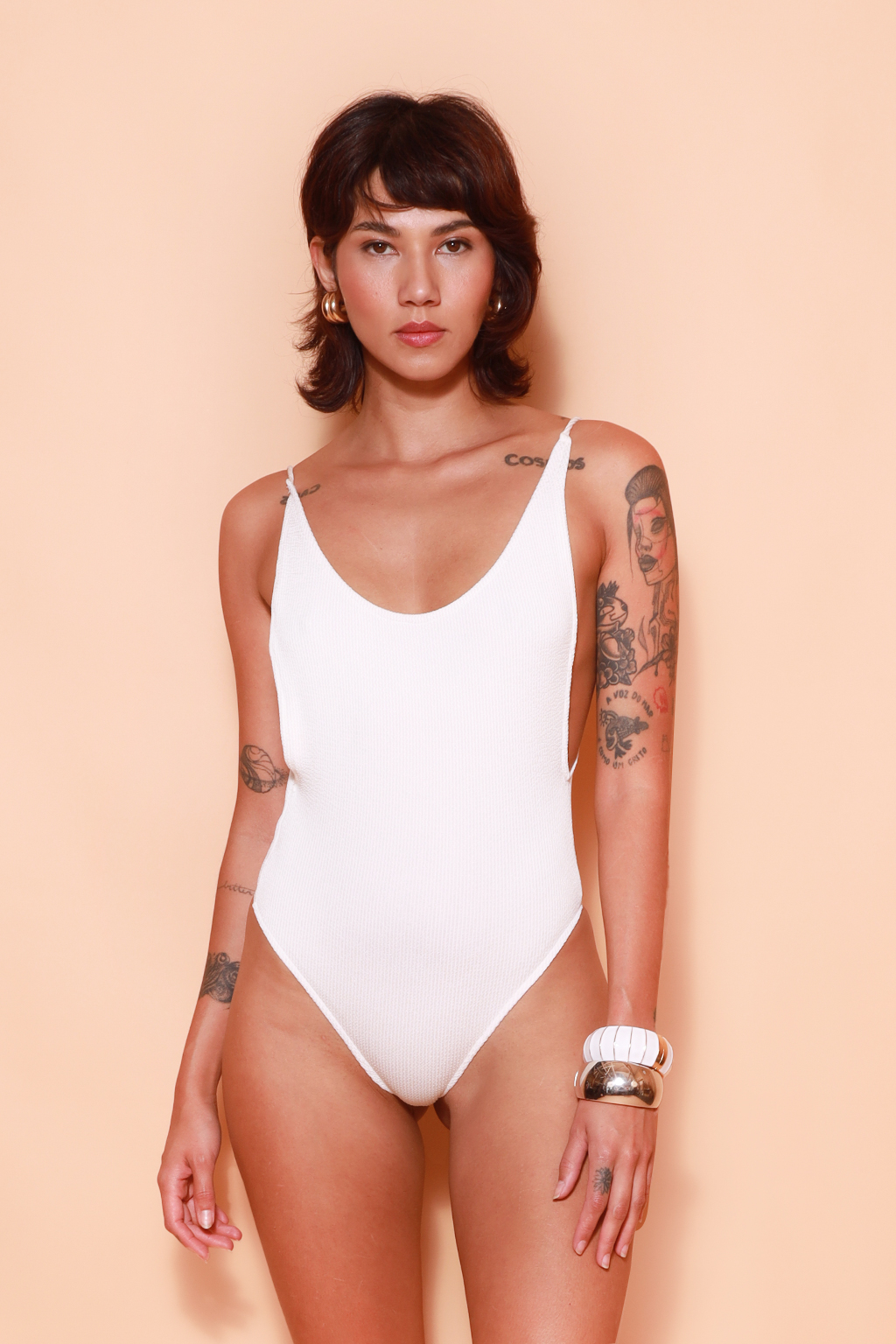 Body alcinha texturizado off-white