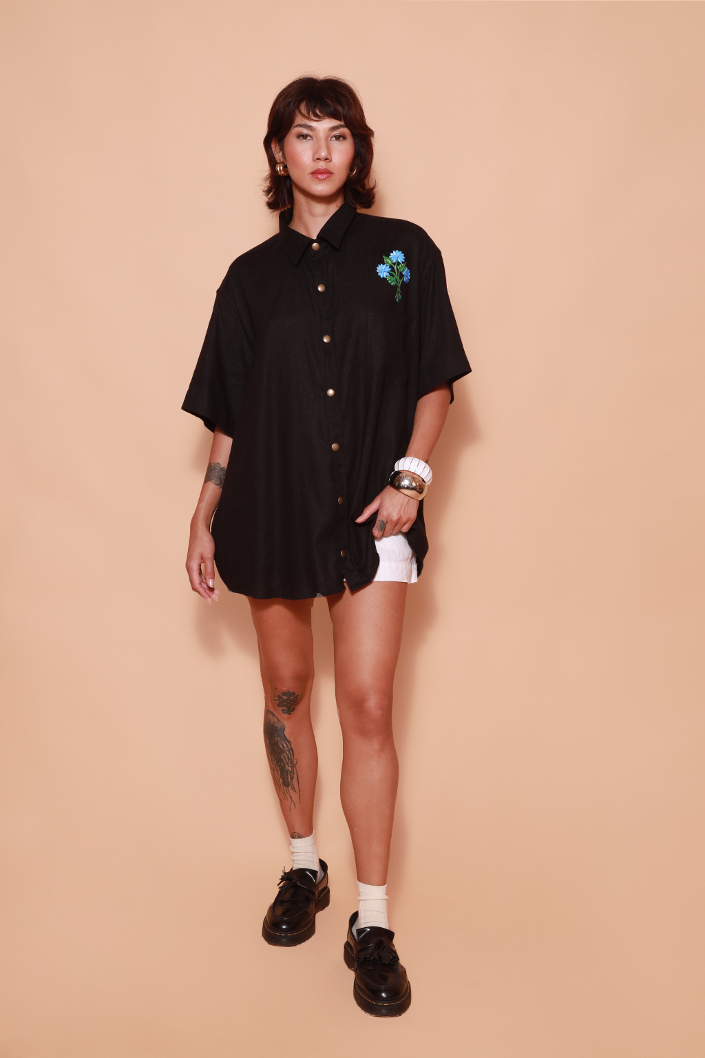 Camisa linho ampla preta Flor DTF