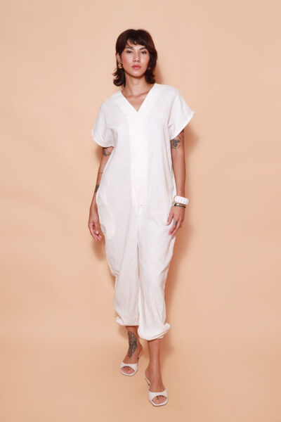 Macacão com laço em linho off-white