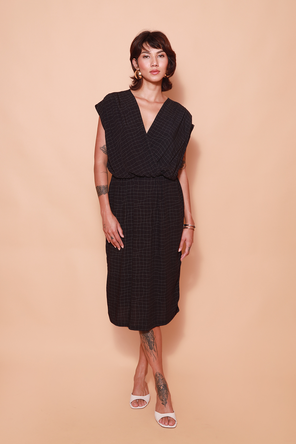 Vestido transpassado estampado Grade preto