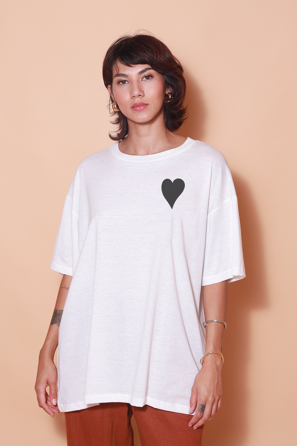 Camiseta oversize estampada Bloco Explode Coração