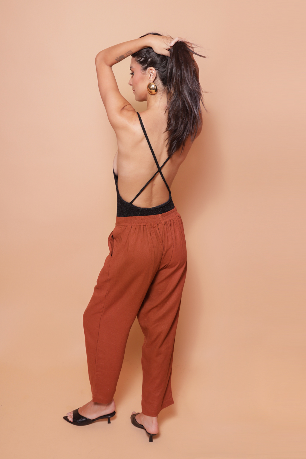 Body alça cruzada lurex preto