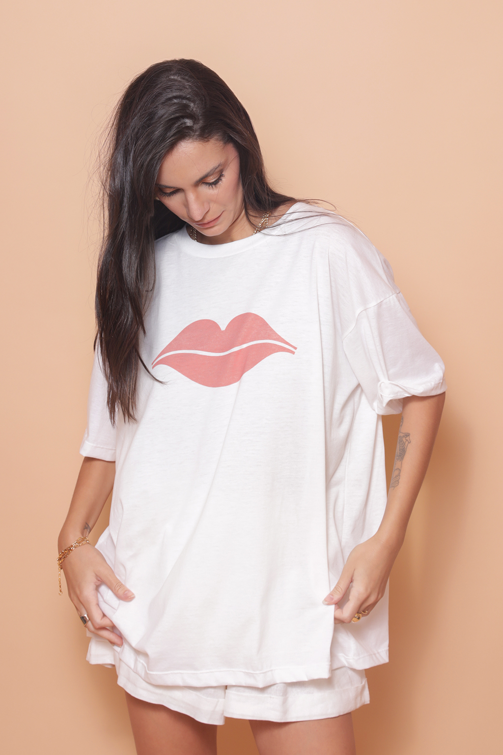 Camiseta oversize estampada Lábios vermelhos