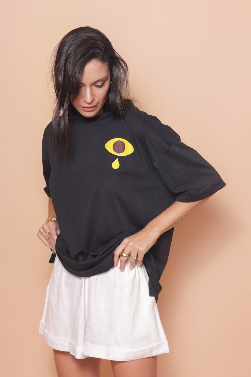 Camiseta oversize preta estampada Lágrimas