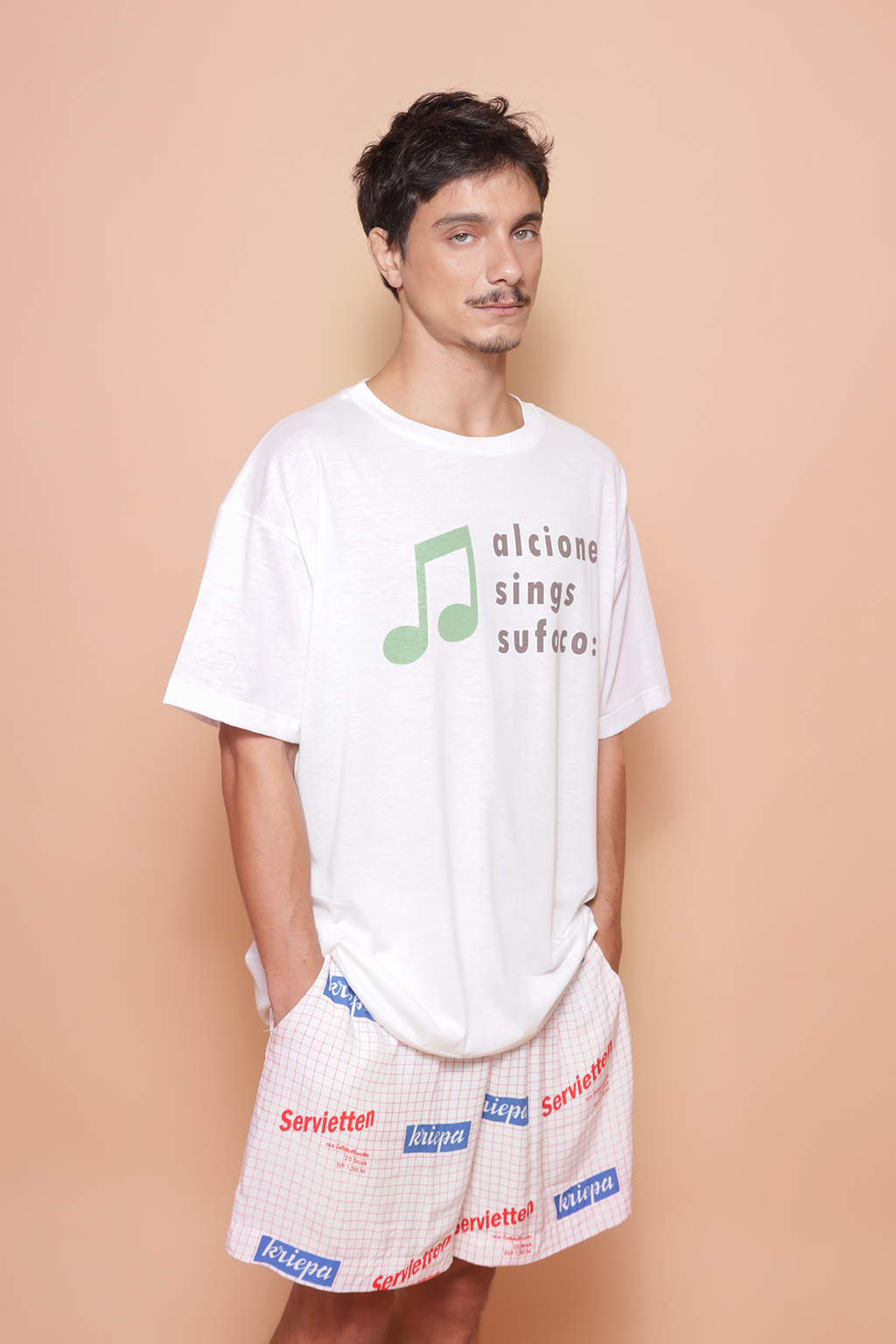 Camiseta oversize estampada Alcione sings Sufoco 