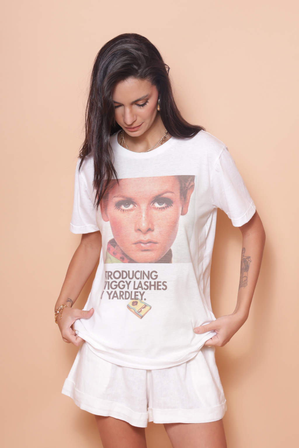 Camiseta estampada Twiggy Lashes