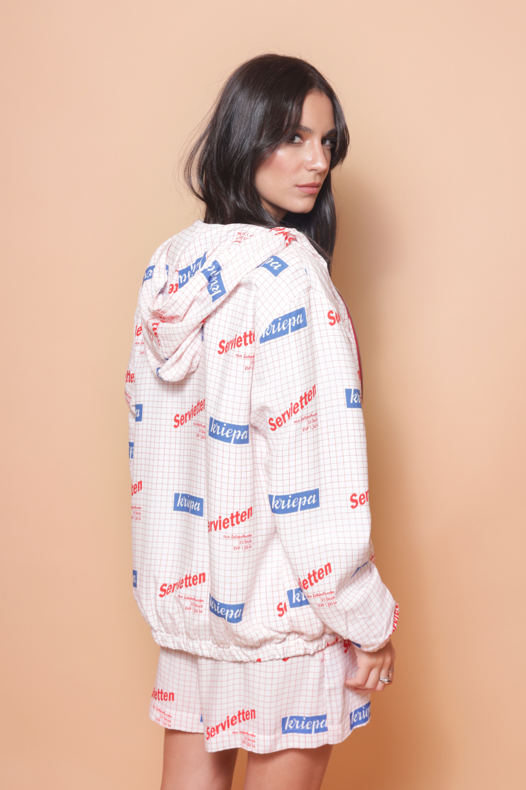 Jaqueta capuz estampada Contact DDR