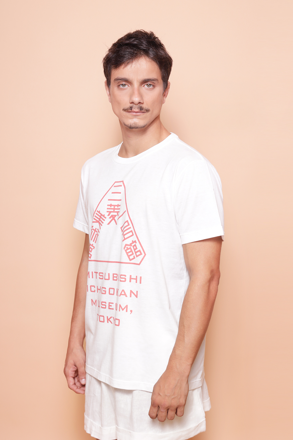 Camiseta estampada Mitsubishi Ichigokan