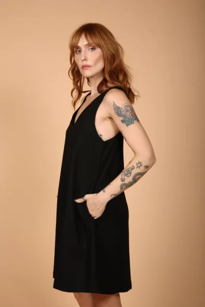 Vestido linho evasê preto - G