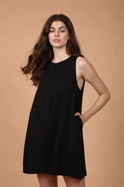 Macaquinho amplo de linho preto - M