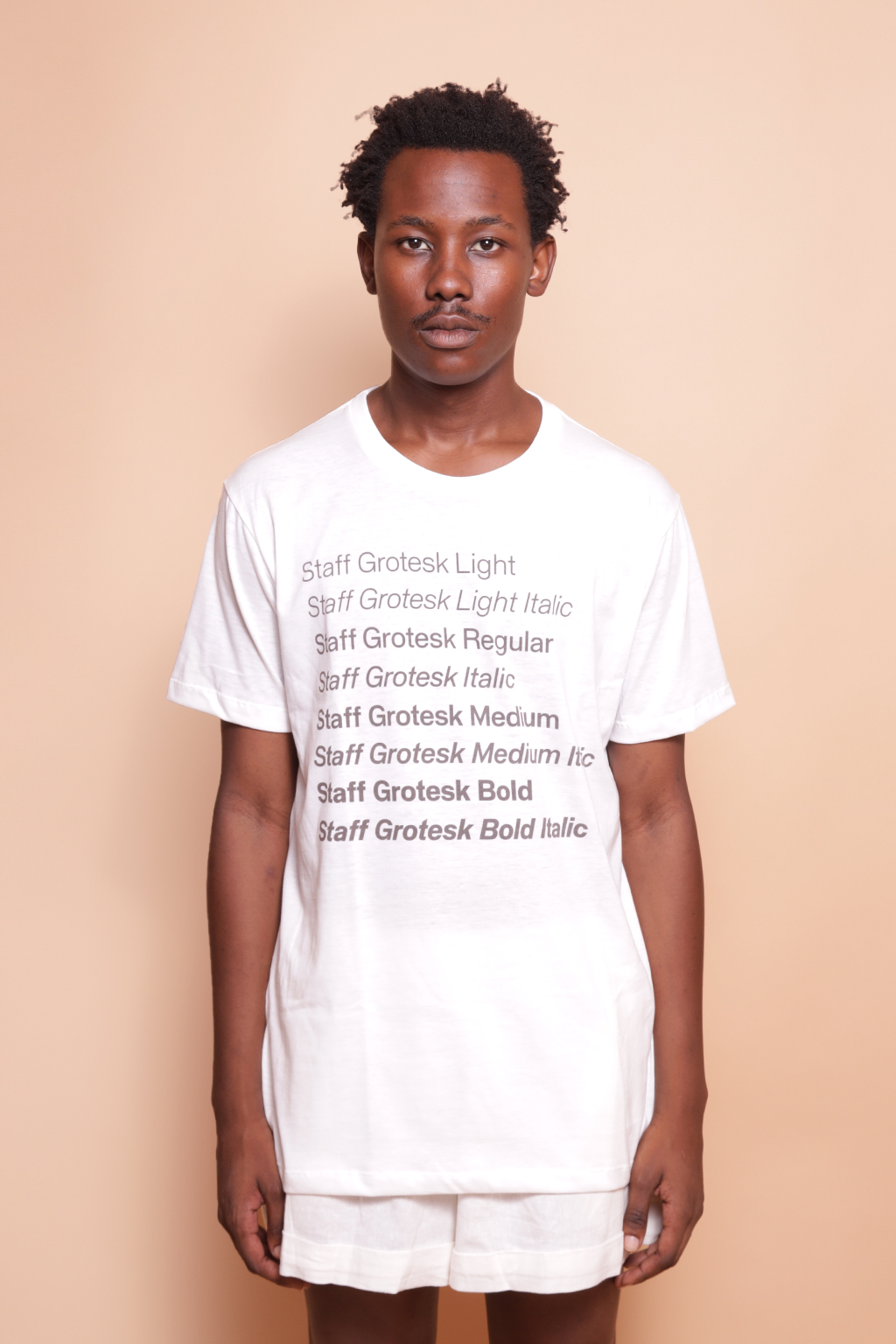 Camiseta estampada Staff Grotesk