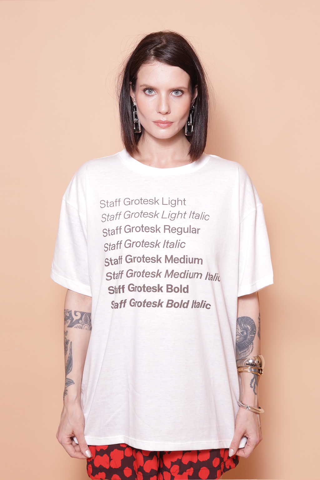 Camiseta oversize estampada Staff Grotesk