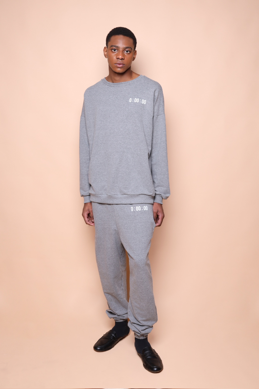 Calça jogger cinza estampada Cronômetro