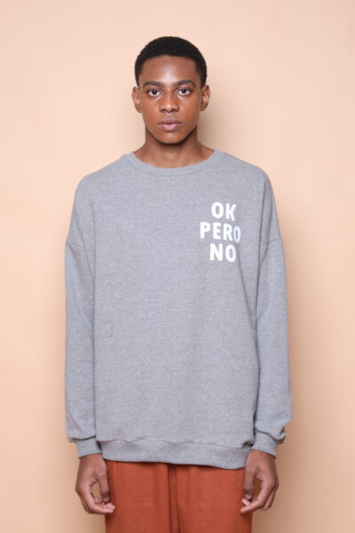 Blusão oversize cinza estampado Ok Pero No