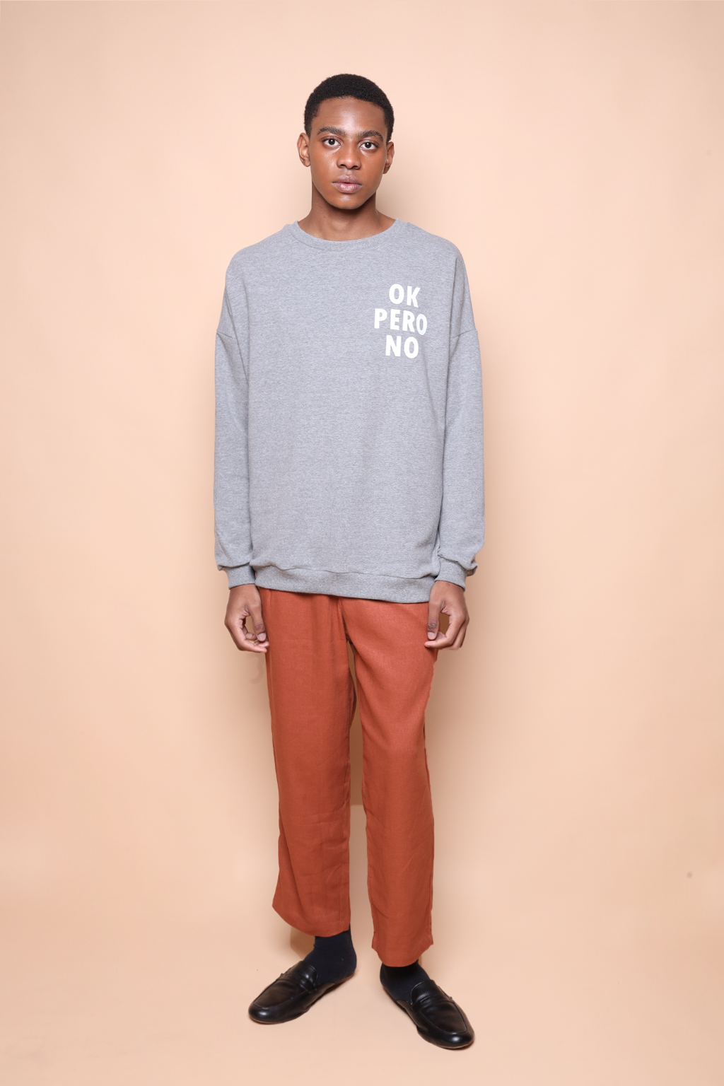 Blusão oversize cinza estampado Ok Pero No