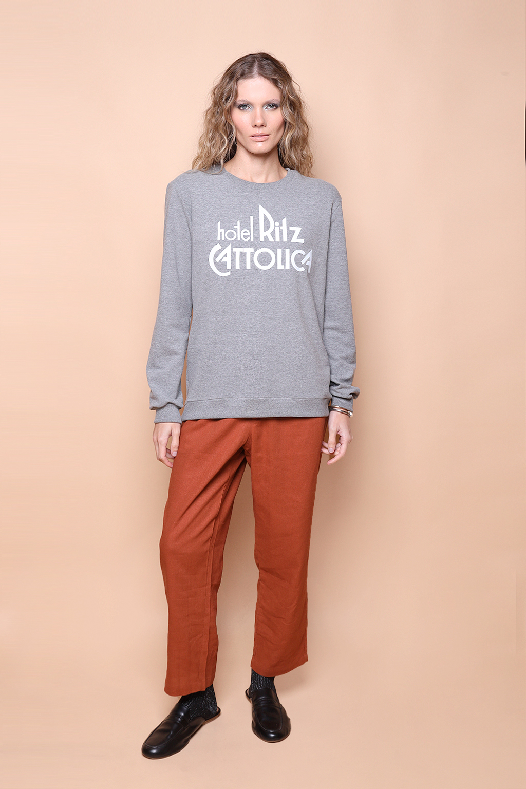 Blusão cinza estampado Hotel Ritz
