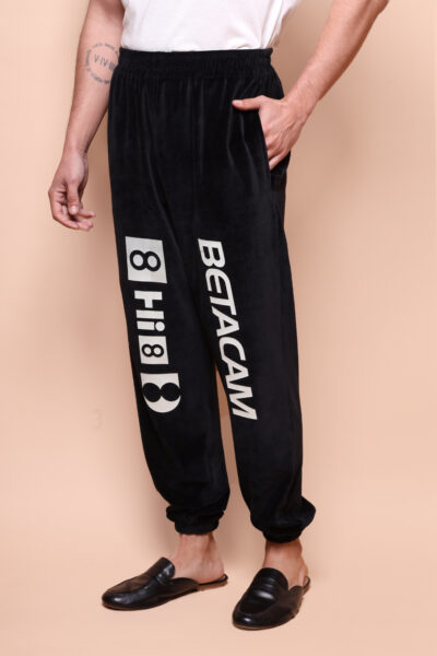 Calça jogger plush preta Betacam