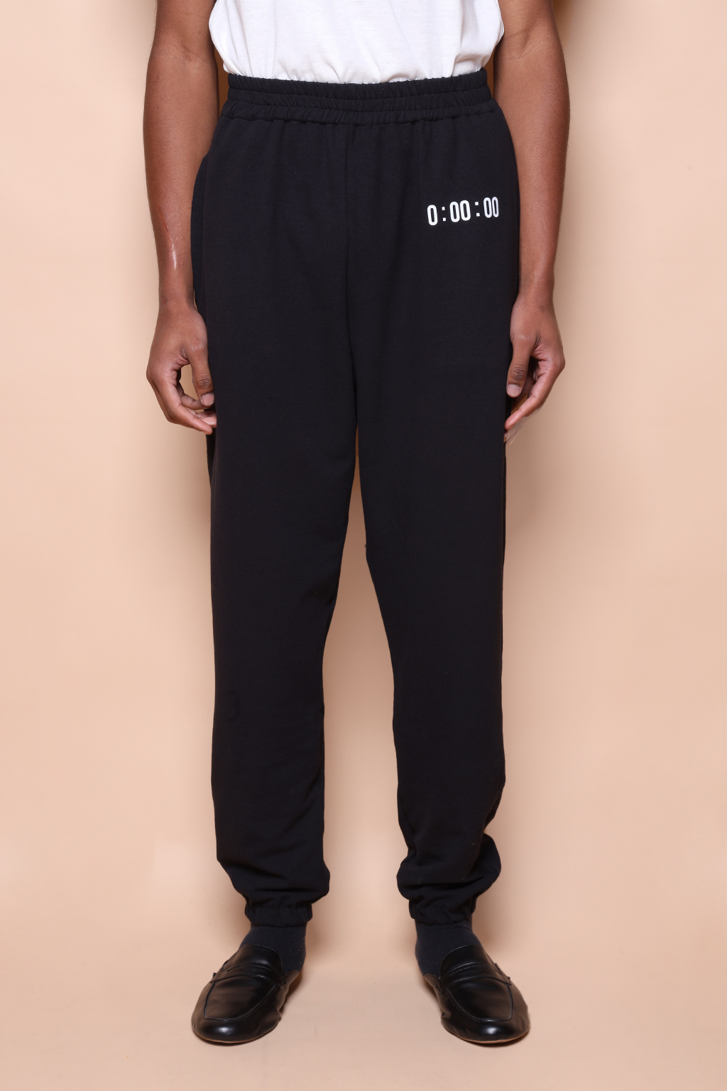 Calça jogger preta estampada Cronômetro