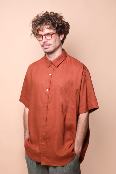 Camisa ampla de linho tijolo