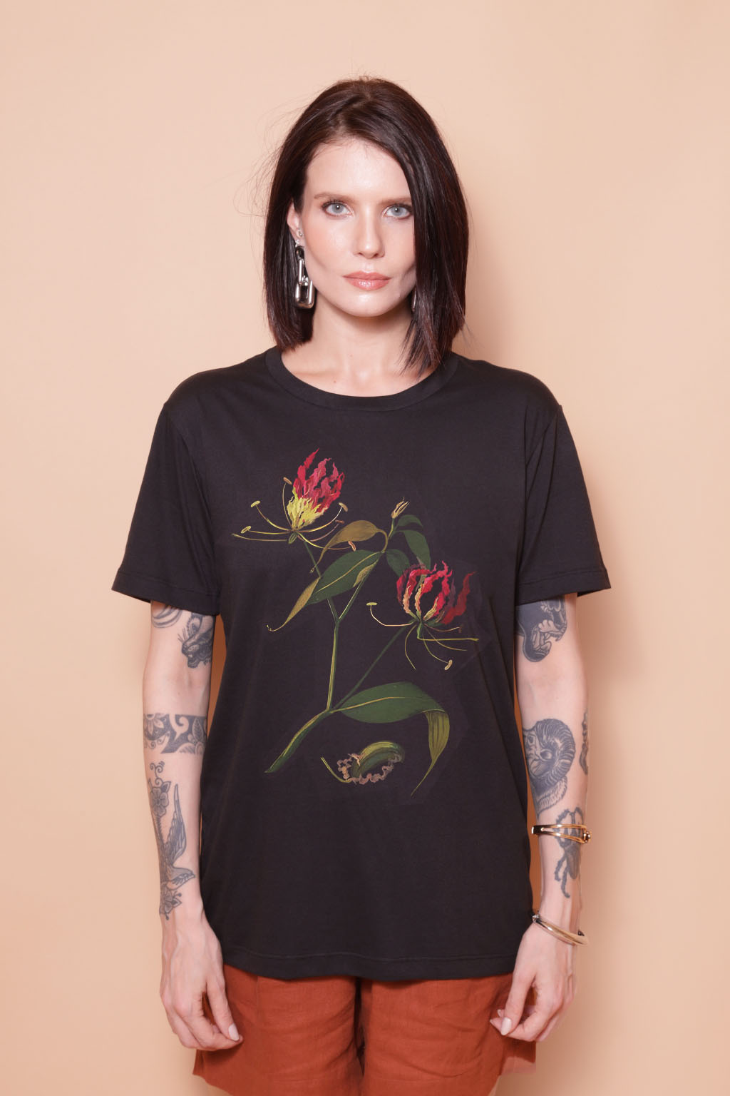 Camiseta preta estampada Mary Delany