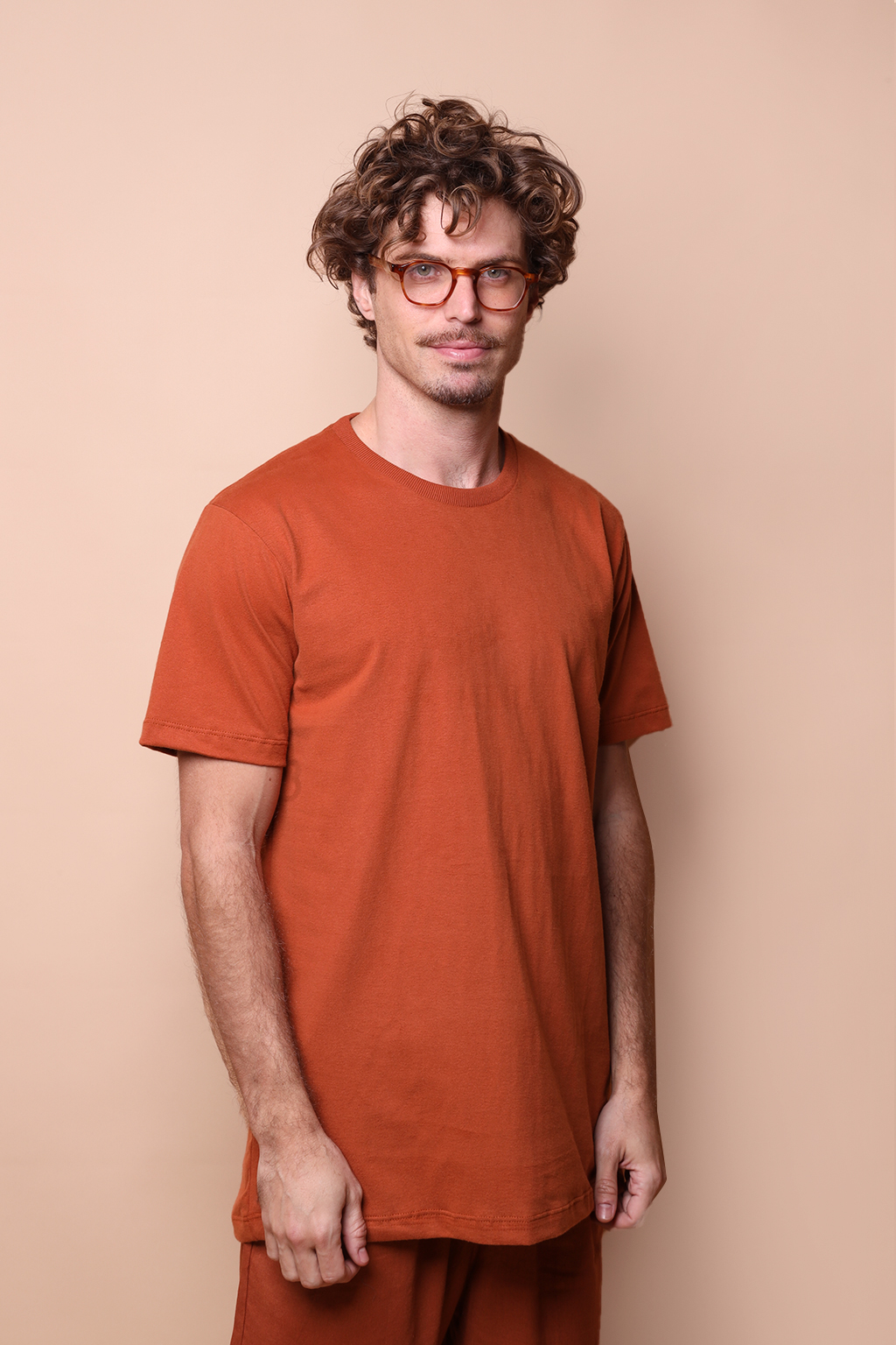 Camiseta básica algodão tijolo