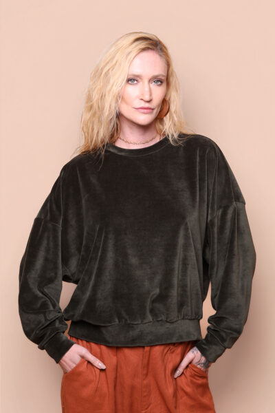 Blusão curto plush verde