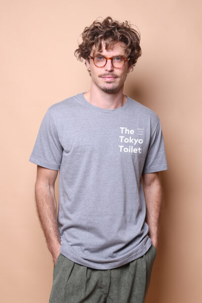 Camiseta cinza estampada Tokyo Toilet