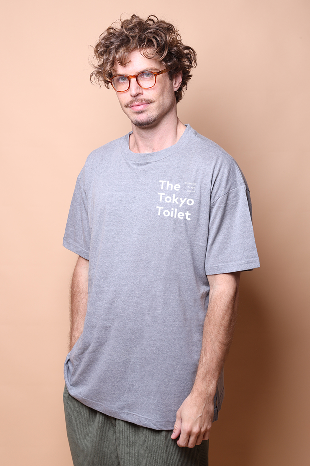 Camiseta cinza estampada Tokyo Toilet