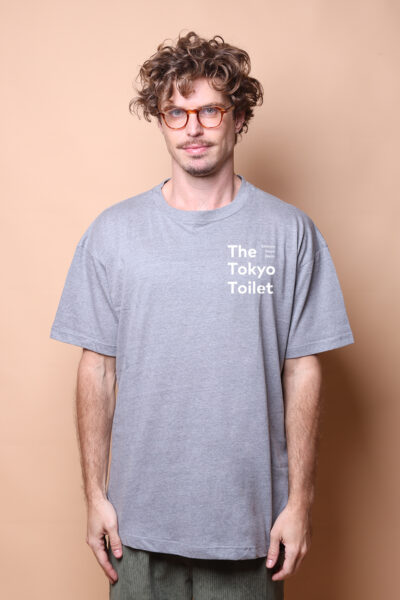 Camiseta cinza estampada Tokyo Toilet