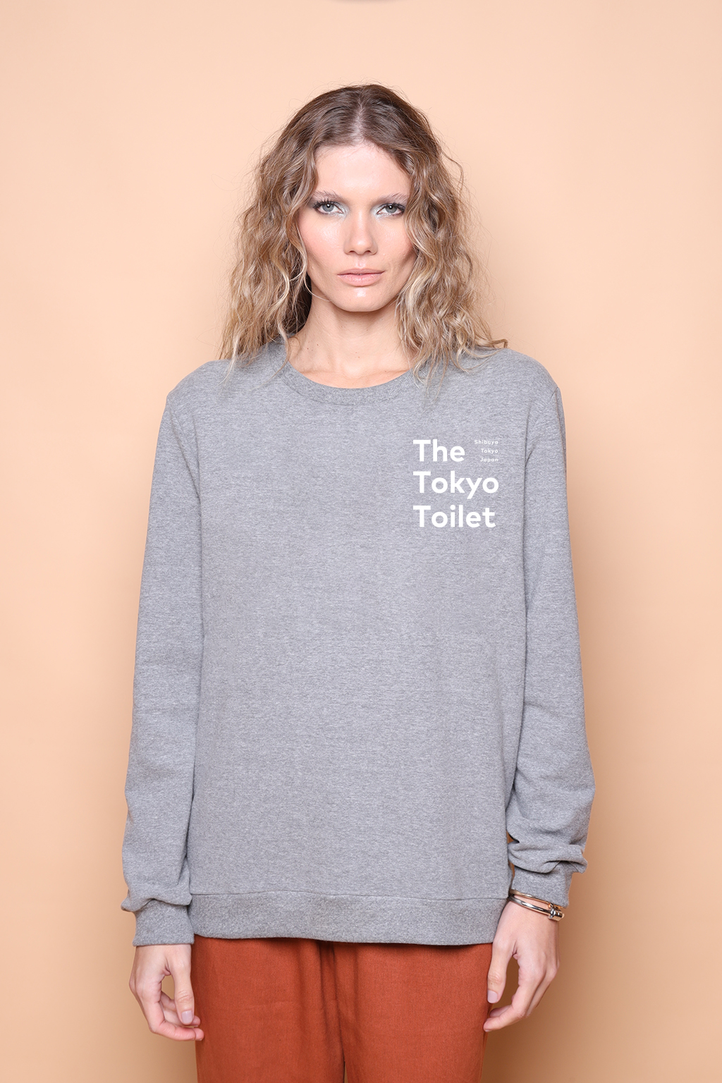 Blusão cinza estampado Tokyo Toilet