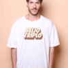 Camiseta oversize estampada Beijo triplo
