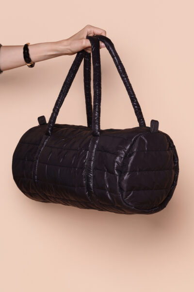 Bolsa puffer cilindro academia preta