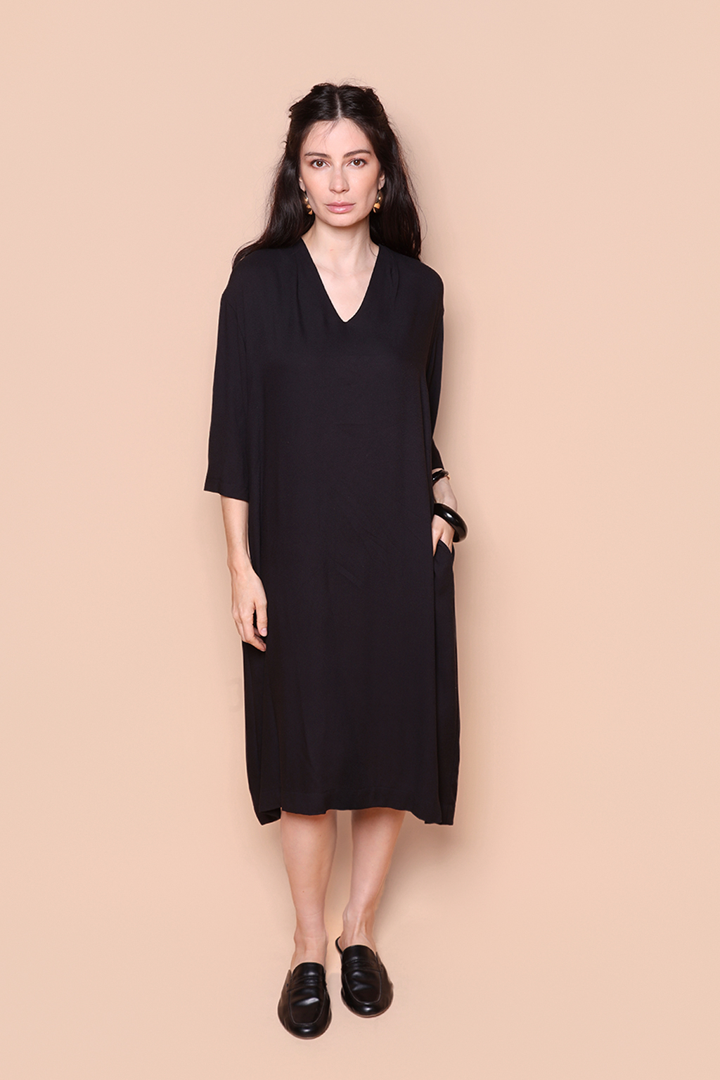 Vestido túnica viscose creponada preto