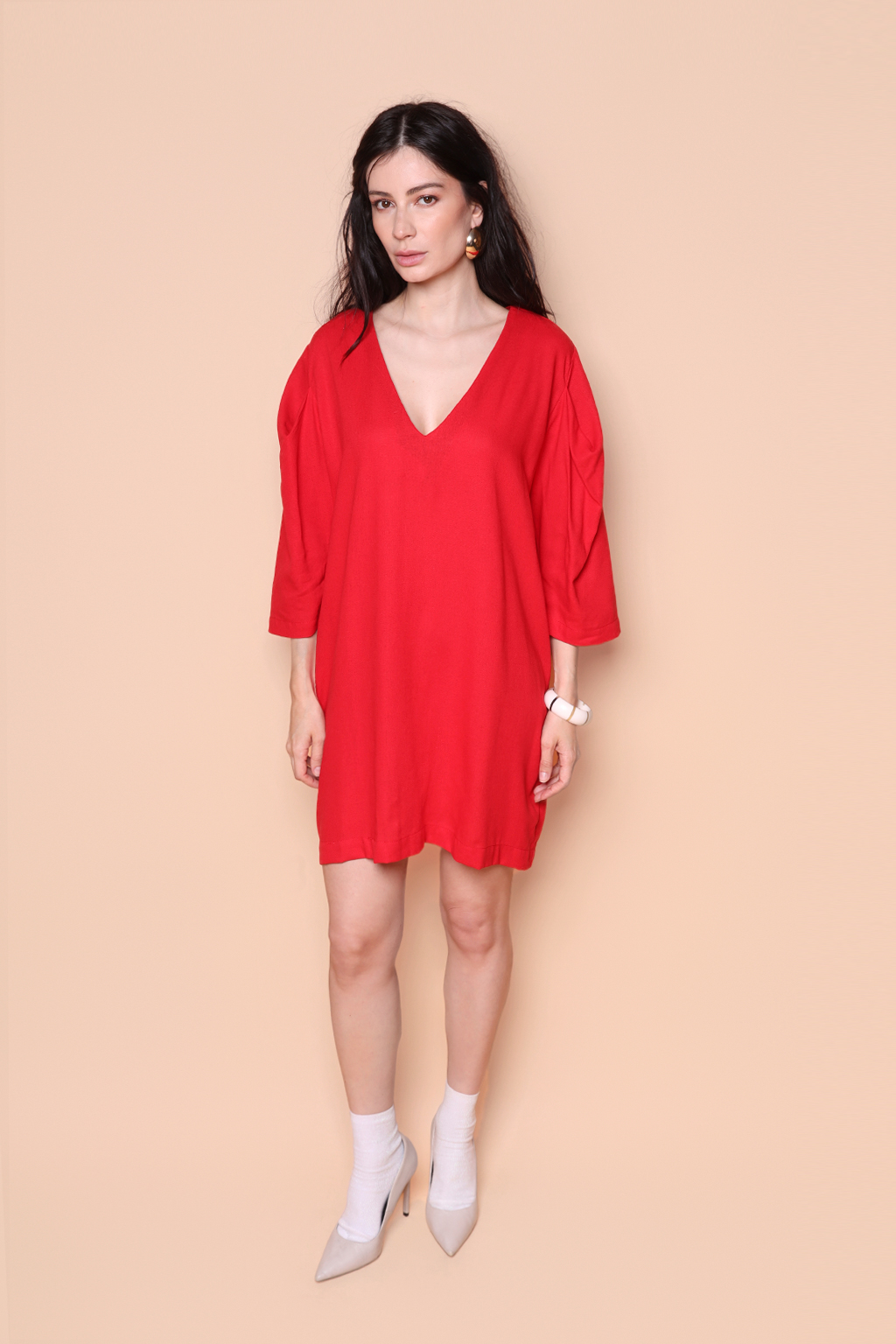 Vestido gola V linho vermelho