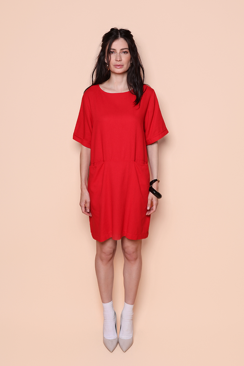 Vestido dois bolsos linho vermelho