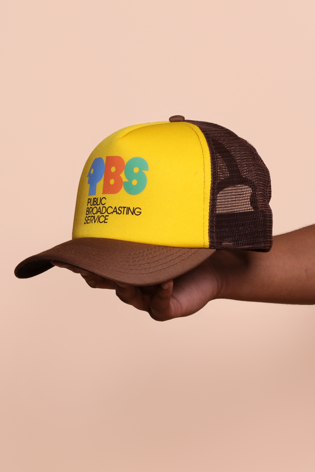 Boné trucker estampado PBS