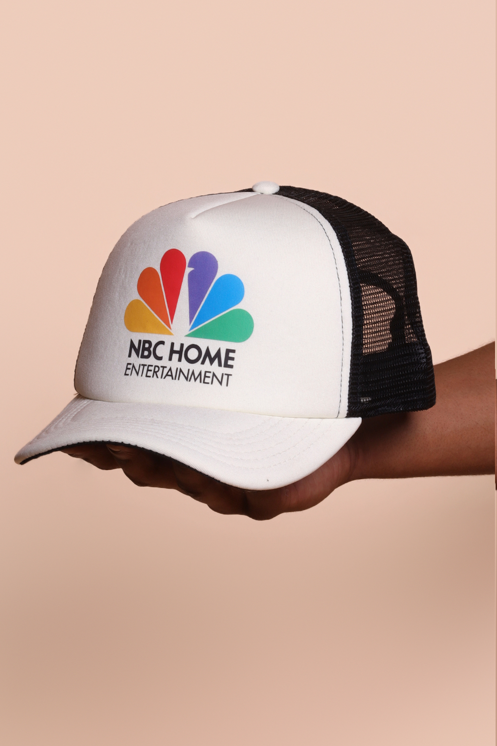 Boné trucker estampado NBC
