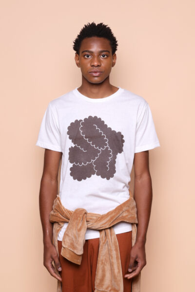 Camiseta estampada Nuvem preta