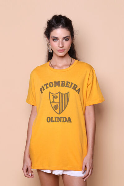 Camiseta collab O Agente Secreto Pitombeira