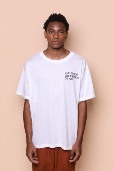 Camiseta oversize estampada Que Oxalá lhe proteja