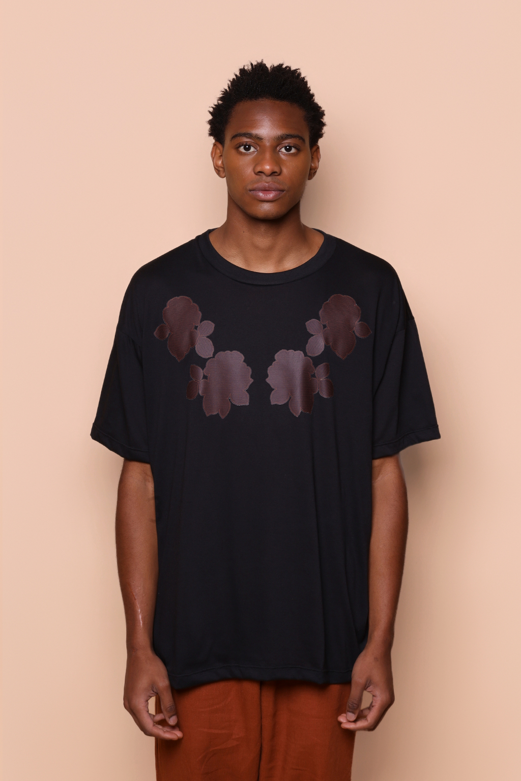 Camiseta oversize preta estampada Flores DTF