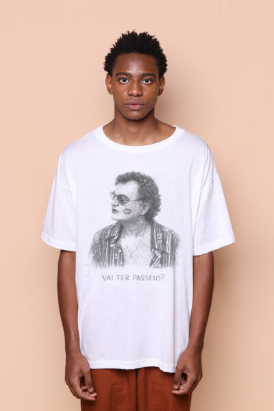 Camiseta oversize collab O Agente Secreto Robério Diógenes