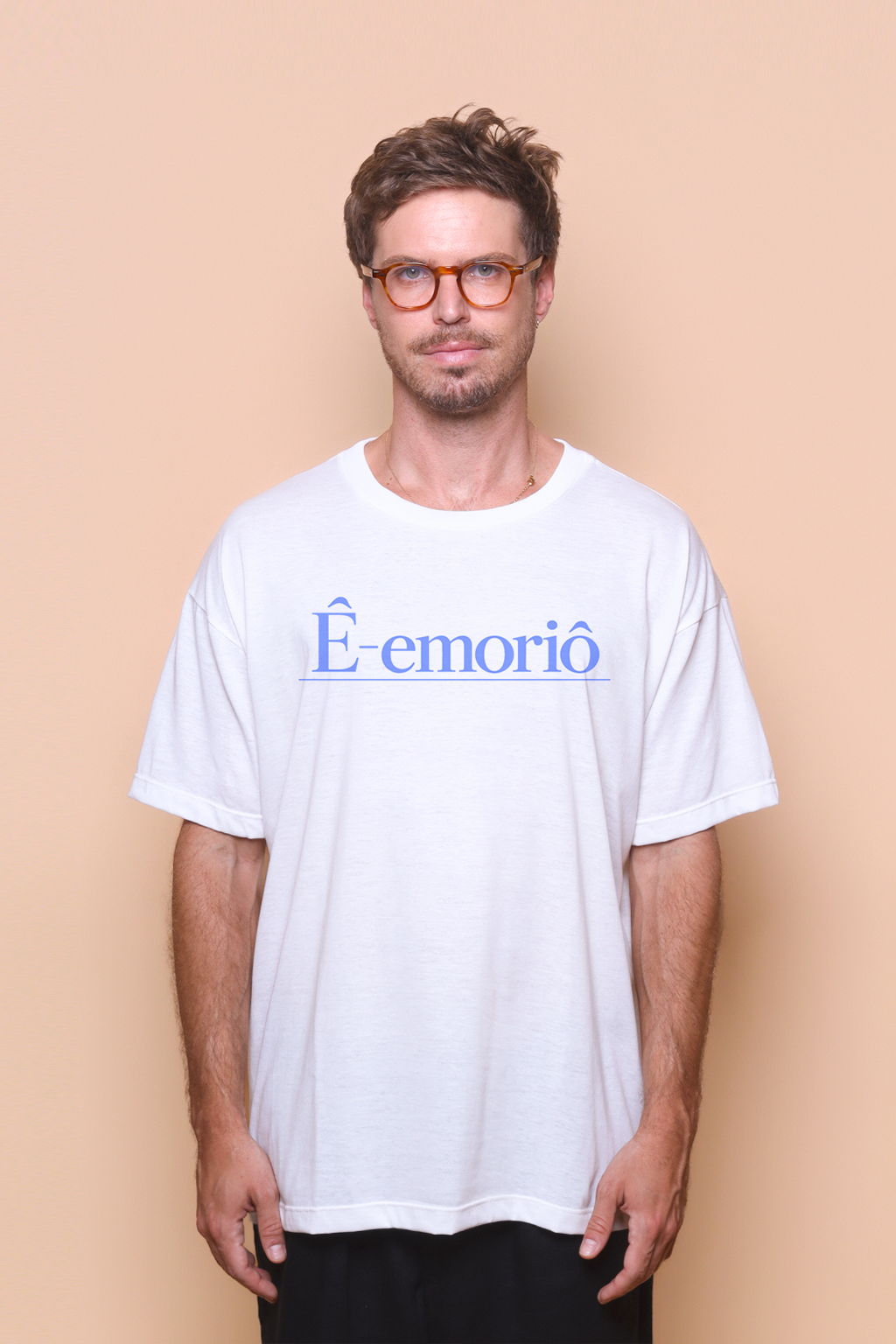 Camiseta oversize estampada Emoriô Emoripaô