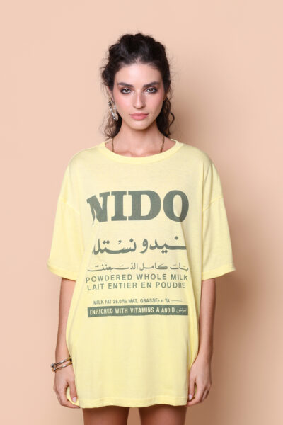Camiseta oversize amarela estampada Nido