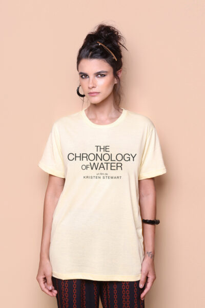 Camiseta amarela collab A Cronologia da Água