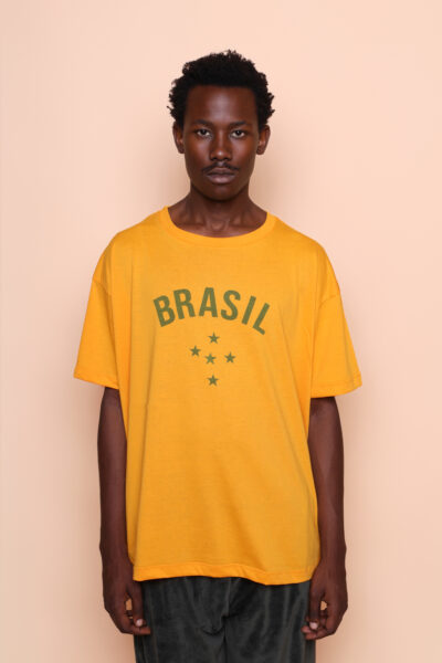Camiseta oversize amarela Brasil