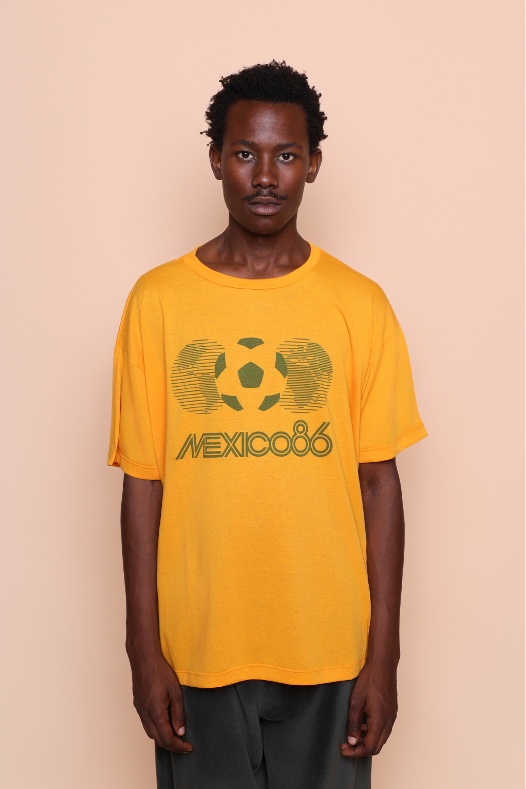 Camiseta oversize amarela México 86