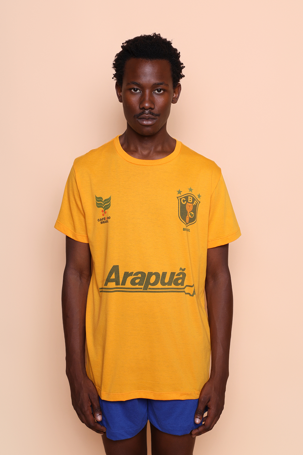 Camiseta amarela Seleção de 82