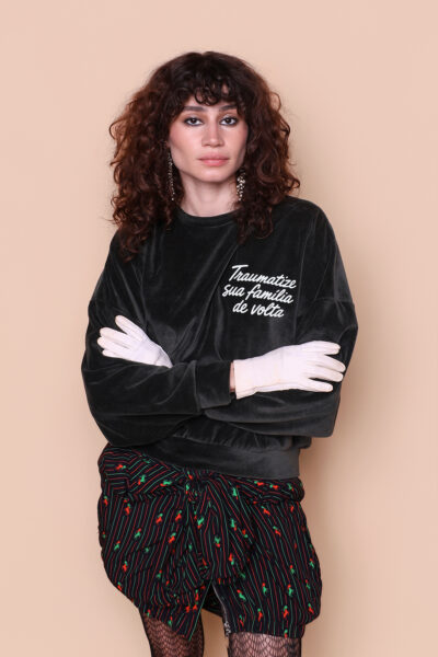 Blusão curto plush verde Traumatize sua Família
